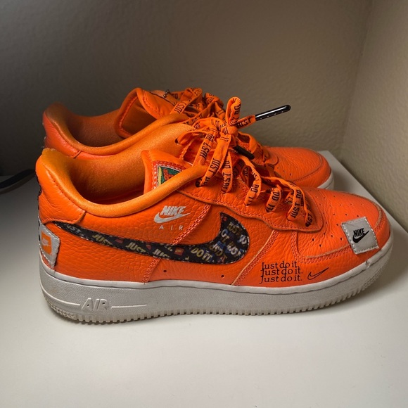 JUST DO IT(JDI) NIKE AIR FORCES ONES - Picture 3 of 4